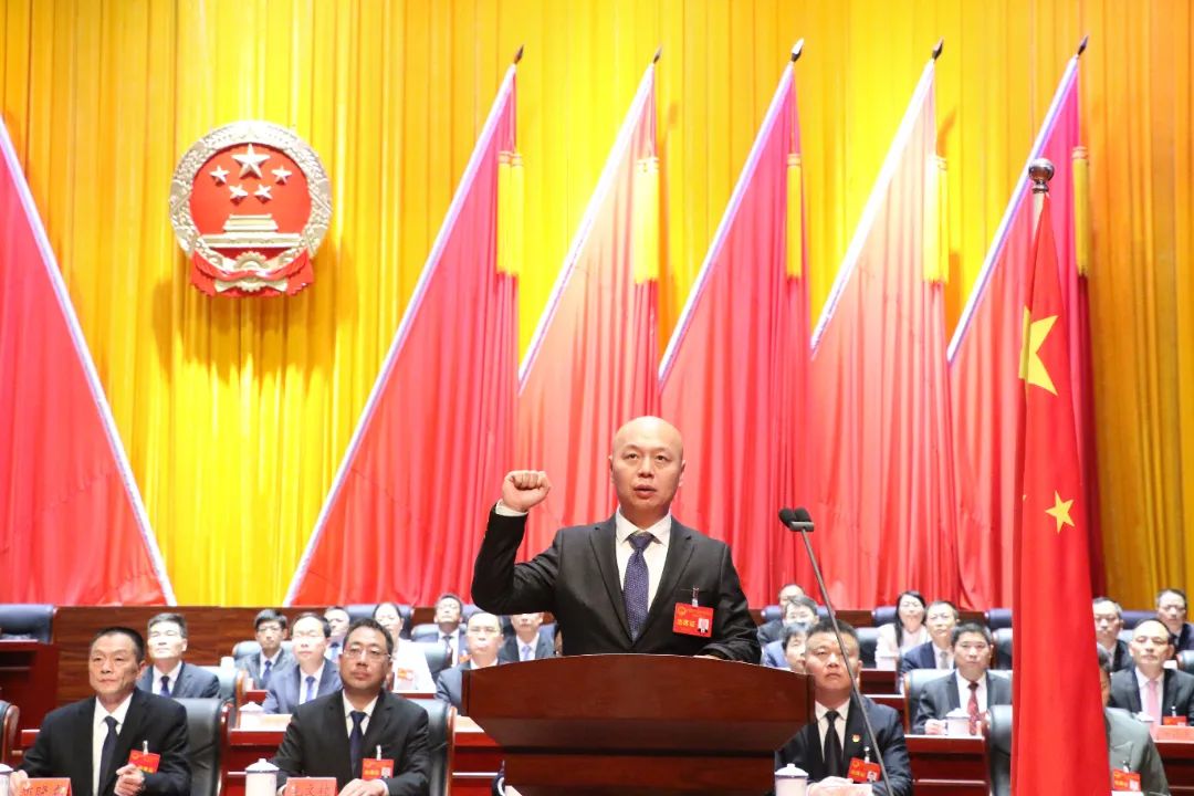 閩清縣十八屆人大五次會議勝利召開 陳禺當(dāng)選閩清縣人民政府縣長
