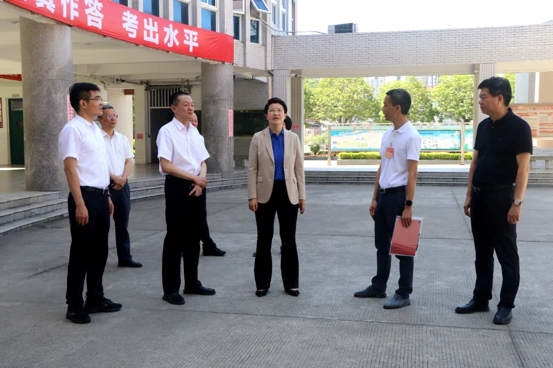 縣委主要領導檢查高考考前準備工作
