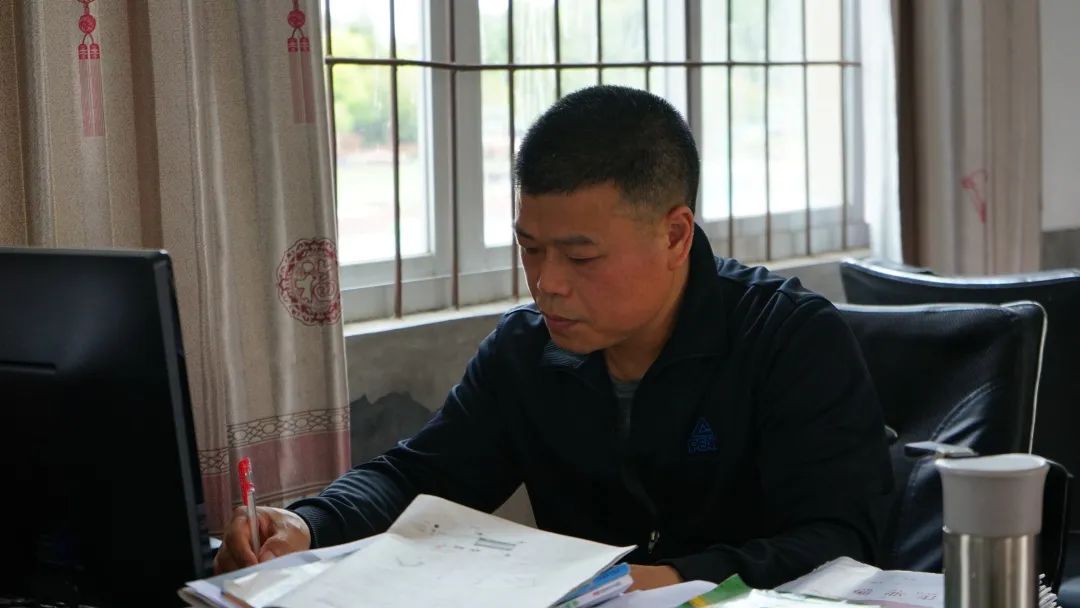 聽·見閩清 | 紅梅魂——致全國(guó)模范教師毛文丑